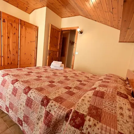 Raethia Tra Bormio E Livigno *